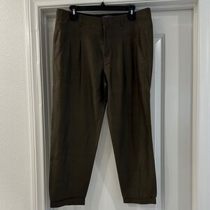 Vince Pleated Trousers Womens 8 Olive Green Rayon Cotton‎ Cuffed Cropped Pants